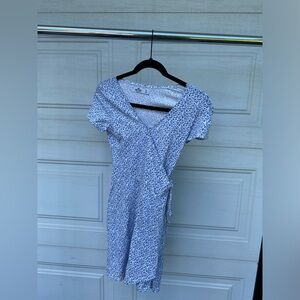 Hollister wrap dress size XS